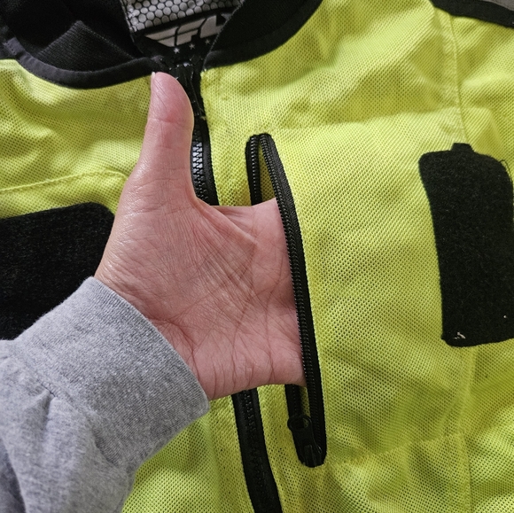 Fly Racing High-Visibility Vest - Picture 6 of 10